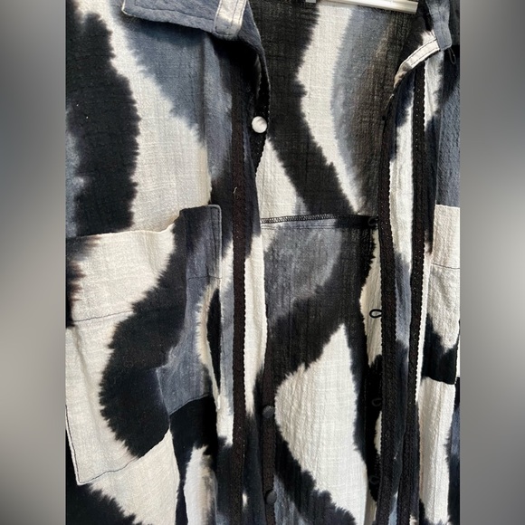 One Teaspoon 100% Cotton Oversized Button Up - Picture 2 of 6